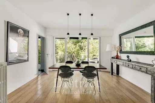 Maison 8 pièces 198 m²
