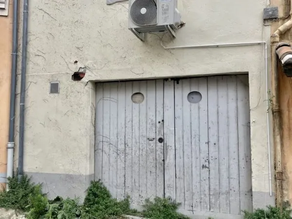 Garage spacieux de 68 m2