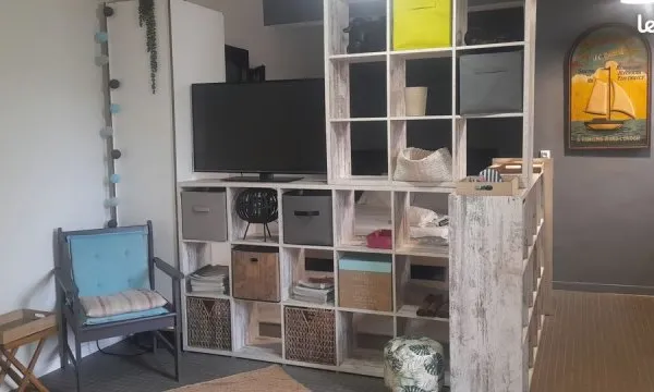 Studio en bail meublé à Petit Bourg, secteur Vernou