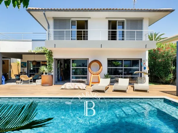 COLLECTION - Villa de standing avec piscine et jacuzzi - Biarritz