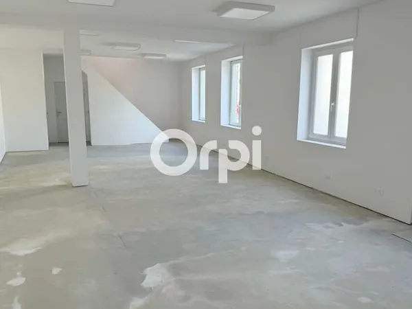 Bureaux 66 m²