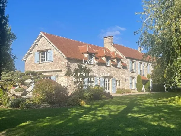 VENTE PROPRIETE ANCIENNE ENTIEREMENT RENOVEE PROCHE BREVAL