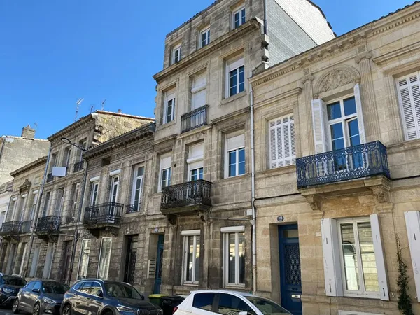 Bordeaux Judaïque - Appartement T2 dernier étage à rénover