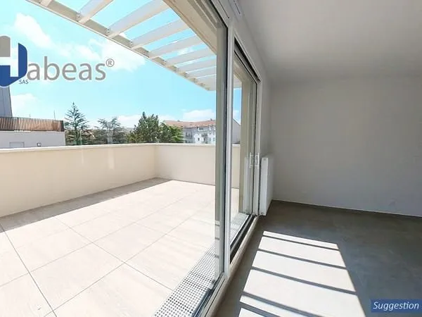 Appartement T4 duplex de 89m² avec deux terrasses de 31 et 18m²