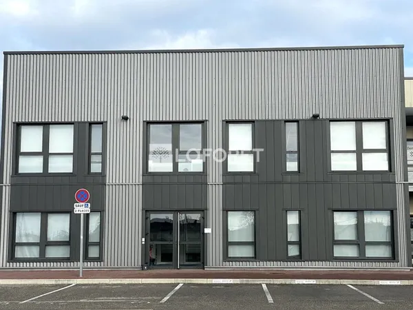 Bureaux 120 m²