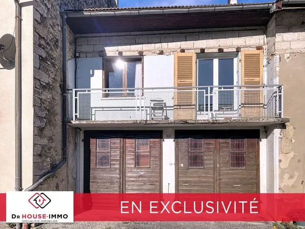 Petite maison en pierre à rénover