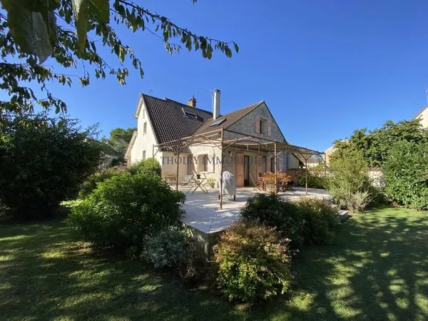Maison 6 pièces 185 m²