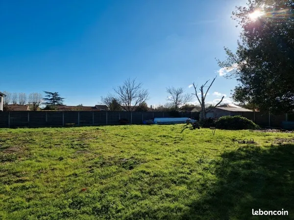 Terrain 605 m² Saint Loubes