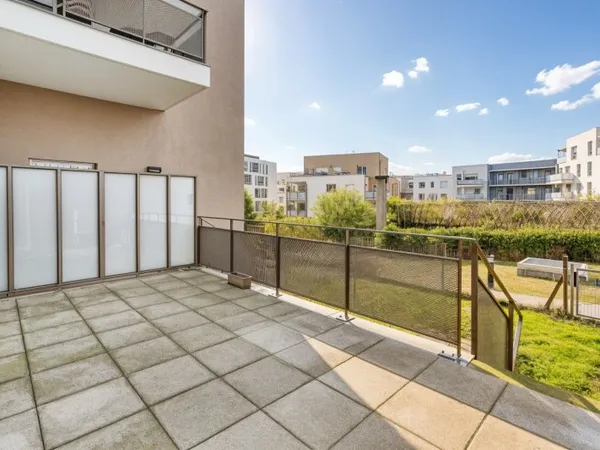 T3 avec terrasse et jardin CALUIRE ET CUIRE