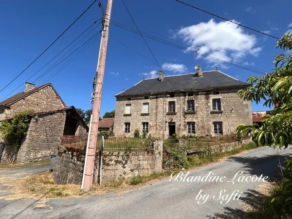 Maison de 165m2 à rénover - dépendances - terrain 5358m2