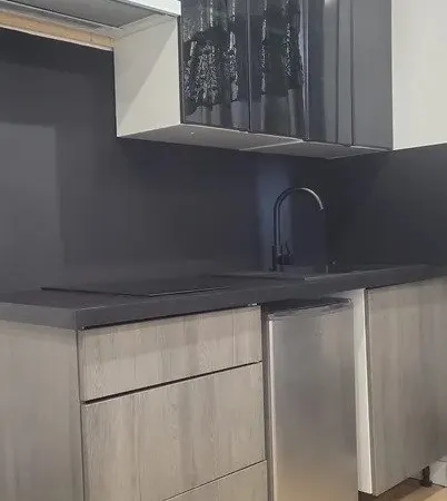 MARSEILLE - A LOUER T1 de 14m². Loyer: 560€