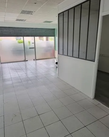 Local commercial à louer
