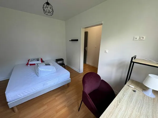 RENNES VILLEJEAN - Chambre meublée dans appartement refait à neuf !