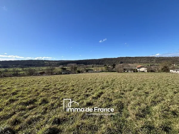 Terrain constructible avec permis de construire accordé