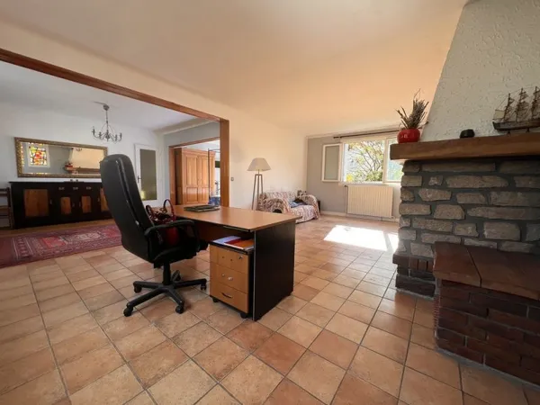 MAISON FAMILIALE À GAGNY AVEC DÉPENDANCE