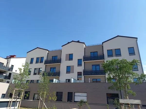 Stationnement Location Saint-Laurent-de-Mure   75€