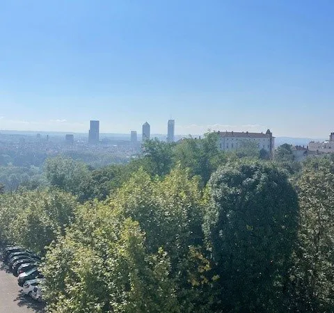 Trois pièces au calme avec vue