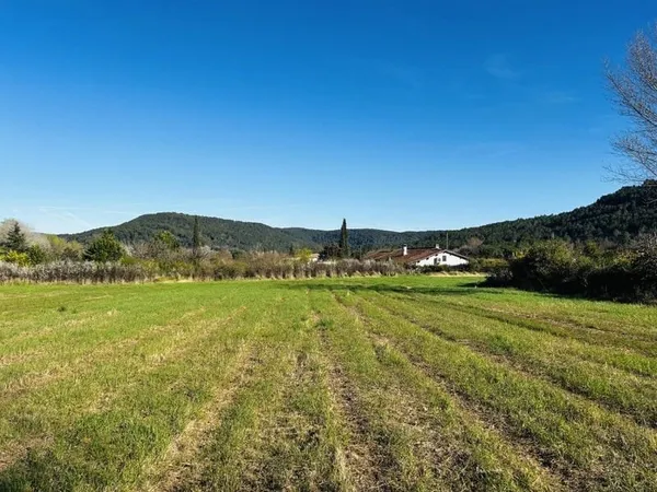 Terrain 1118 m²