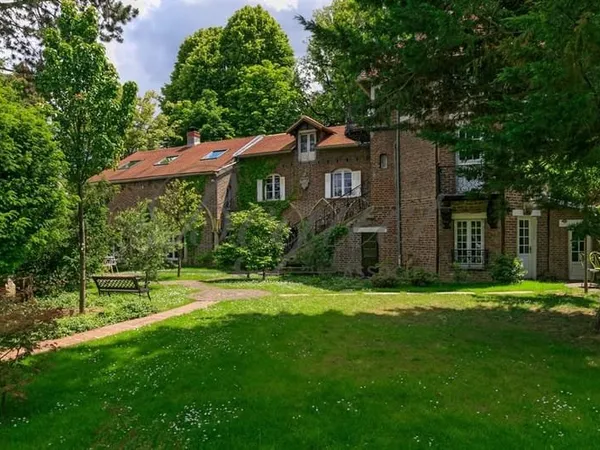 Hauts De Seine -Vaucresson - 92420 - Plateau De Caze - Maison 16
