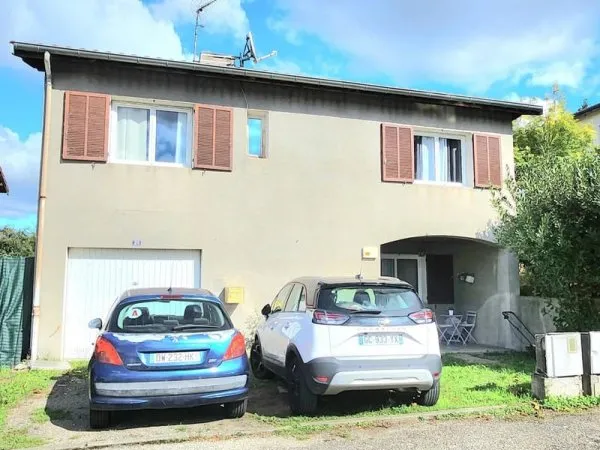 MAISON T5 SUR 307m2 TERRAIN