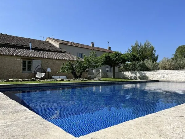 Maison 6 pièces 259 m²
