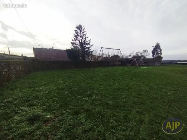 Terrain 785 m² TIFFAUGES