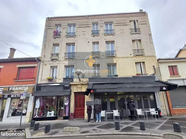 Immeuble 13 pièces 580 m²