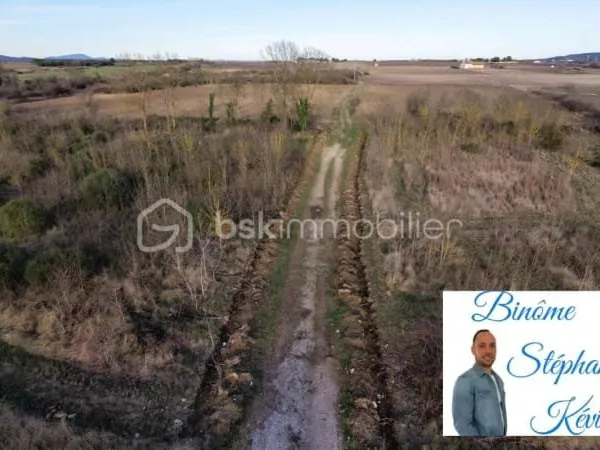 Terrain 5617 m²
