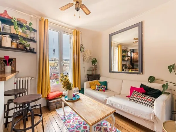 94250 GENTILLY - APPARTEMENT 2 PIECES DANS BEL ANCIEN EN COEUR DE VILLE