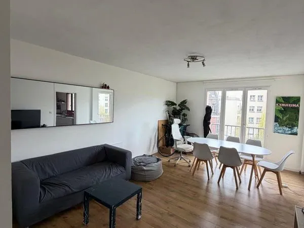Colocation 2 chambres-70m2-Disponible 11 mai