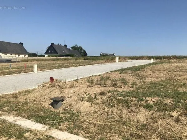 Terrain 446 m²