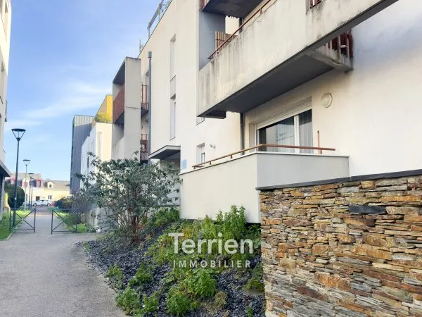Appartement trois pièces bien agencé.