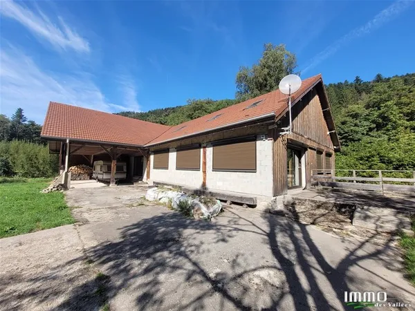 Ensemble immobilier à Rochesson