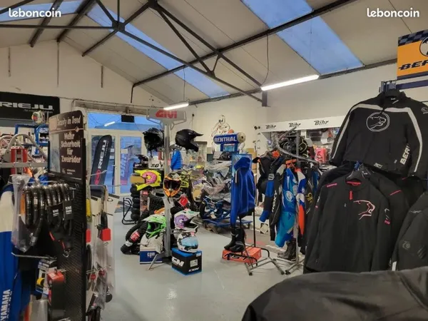Fond de commerce, atelier réparation cycles et motocycles + magasin vente motos, pièces et accessoir