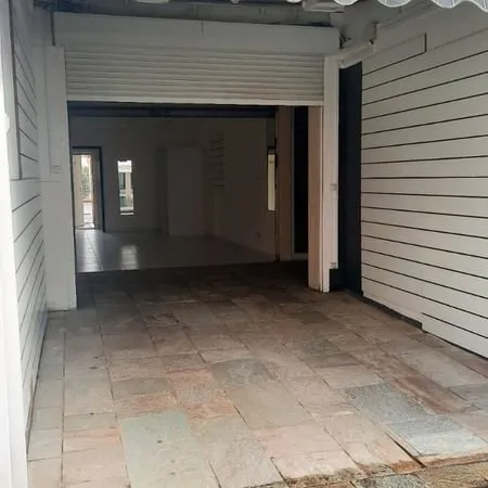 Local commercial saisonnier
