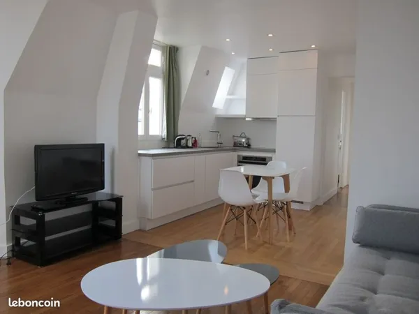 Location meublée 2 pièces, 44m2, 6ème étage, Paris 15