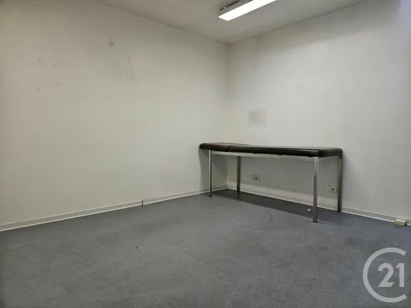 Local 13 m²
