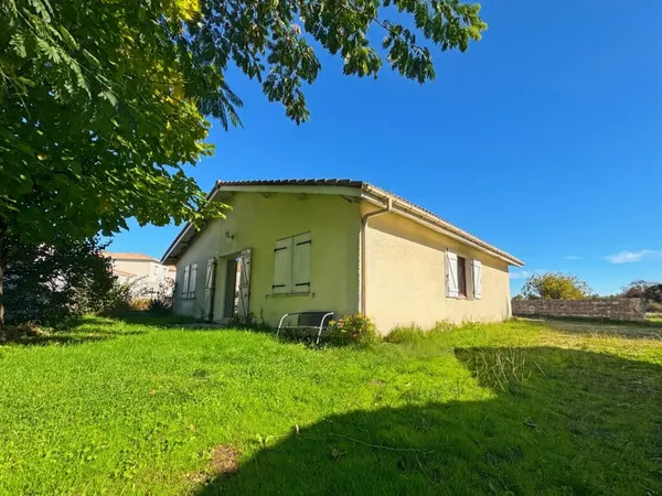 BLANQUEFORT - EXCLUSIVITÉ - MAISON DE 100 M2 SUR UN TERRAIN