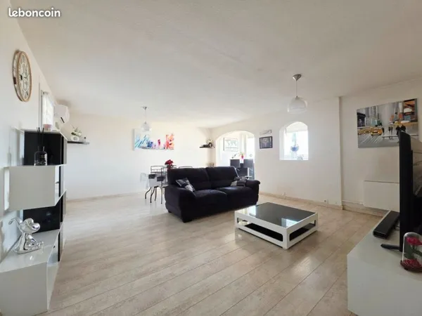 T3/4 Lumineux 77m² - Vue dégagée & Sans Travaux