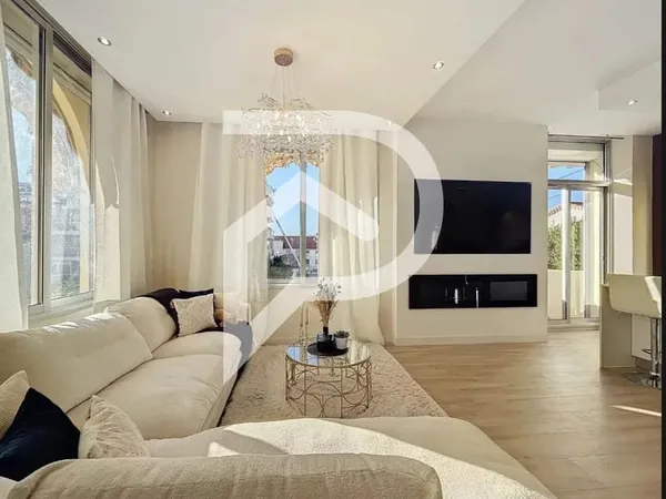 Sublime appartement 114m2 balcon parking privé 150m croisette Cannes