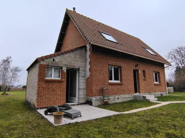 Maison individuelle 110 m² + bureau indépendant, bâtie sur plus de 2500 m² !