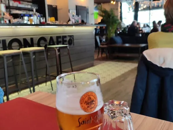 Café bar 241 m²