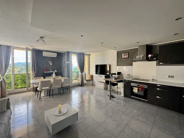 Appartement T4 lumineux de 76m2 avec vue dégagée à la Batare