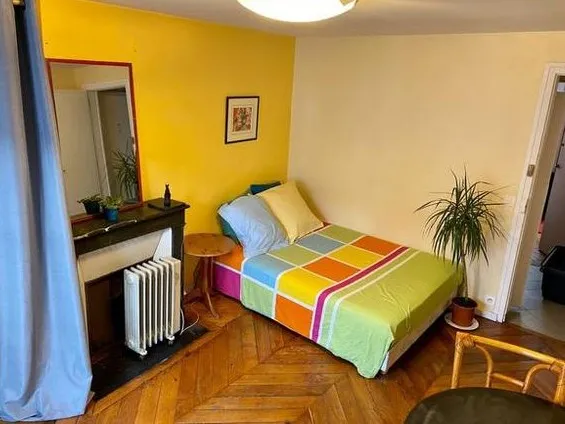 Loue chambre chez l'habitant - 15m²