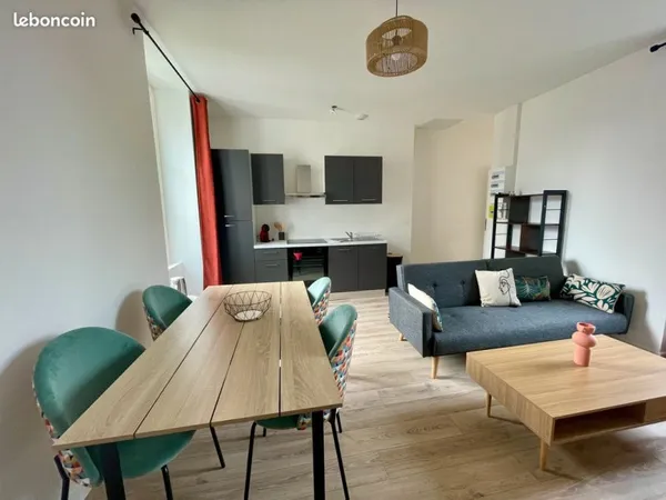 T3 meublé 44 m² - 2 chambres - Colocation OK - Proche centre - Parking