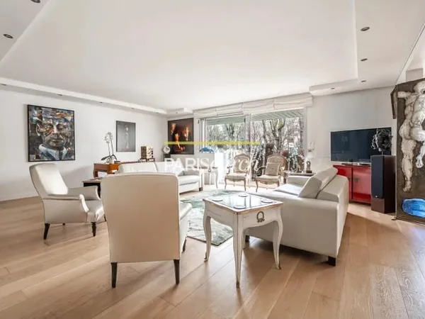 Appartement 5 pièces 163 m²