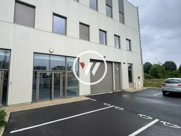 Local d'activité 1 971 m²