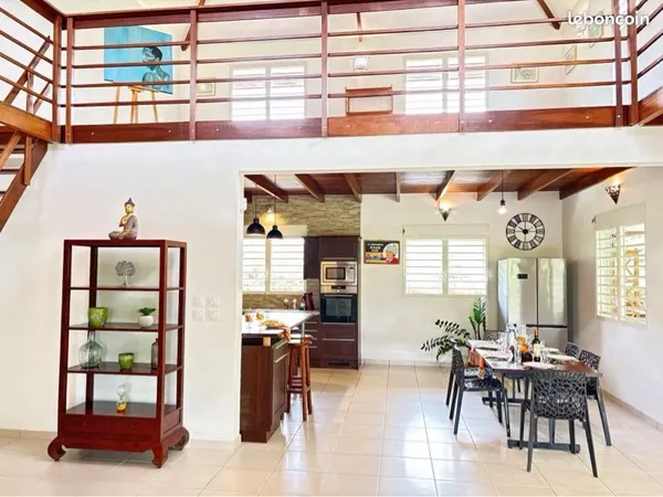 Maison meublée de standing - 250 m²