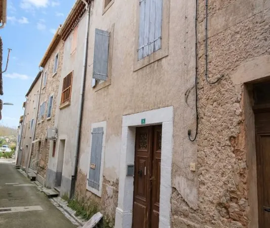 Maison de village 200 m2 4 chambres à Cascastel des Corbière