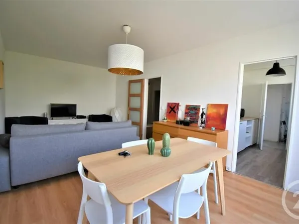 Appartement 5 pièces 93 m²